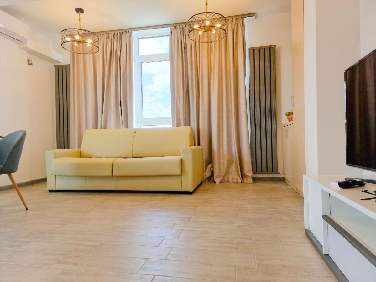 Panoramic Aparthotel Pool & Spa Mamaia Nord Năvodari Екстериор снимка
