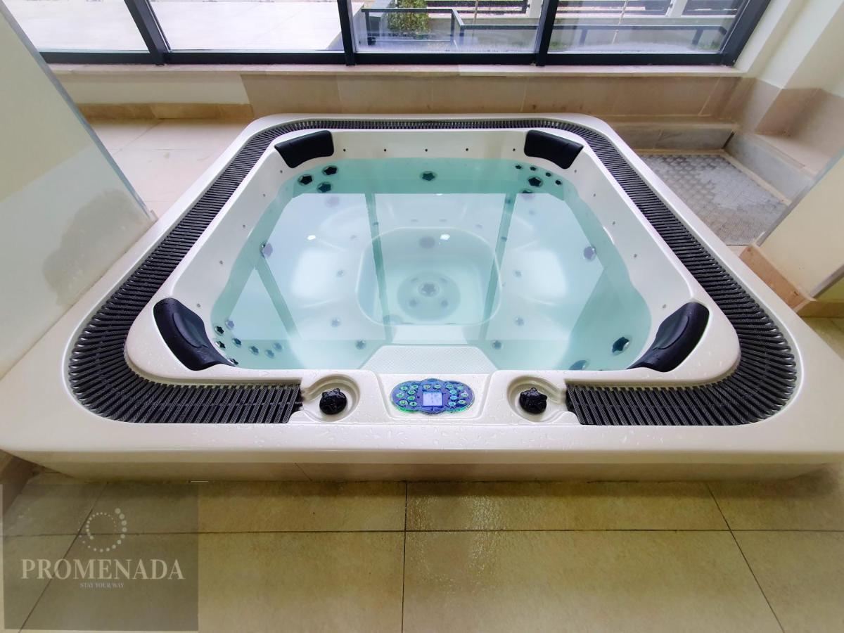 Panoramic Aparthotel Pool & Spa Mamaia Nord Năvodari Екстериор снимка